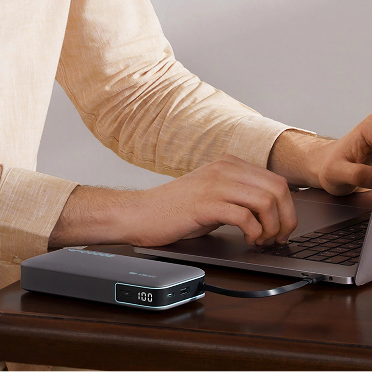 Ekstern batteri Cuktech, 20000mAh, 55W, QC + PD, 1 x USB-A - 2 x USB-C, Grå CUKP200NGLDG