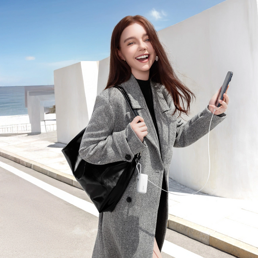 Ekstern batteri Joyroom JR-PR2L, 10000mAh, 35W, QC + PD, 1 x Lightning - 1 x USB-C, Hvit