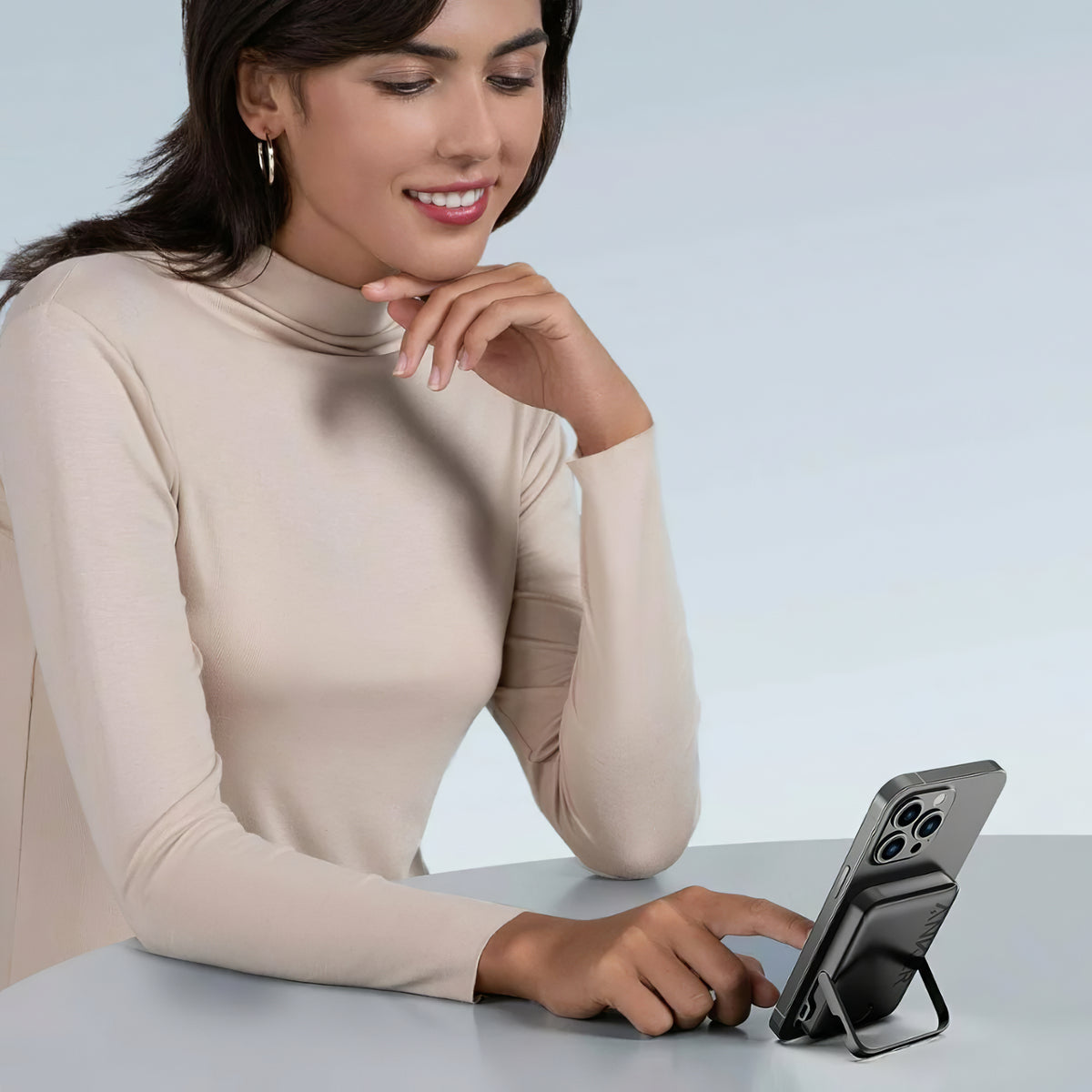 Anker 322 MagGo trådløst eksternt batteri, 5000 mAh, 12 W, 1 x IQ - 1 x USB-C, svart A1618G11