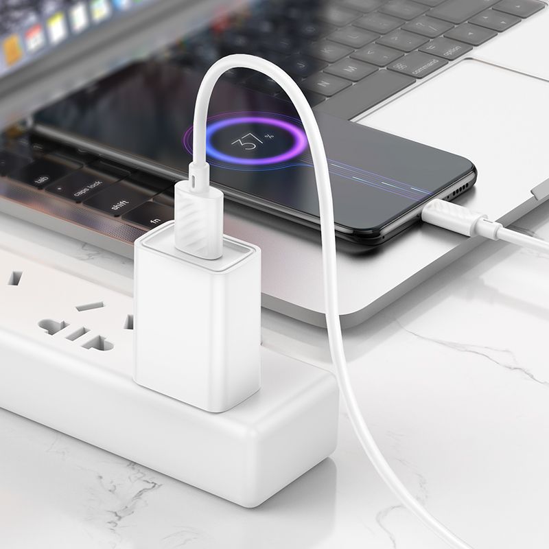Data- og ladekabel USB-A - microUSB HOCO X88, 18W, 1m, hvit
