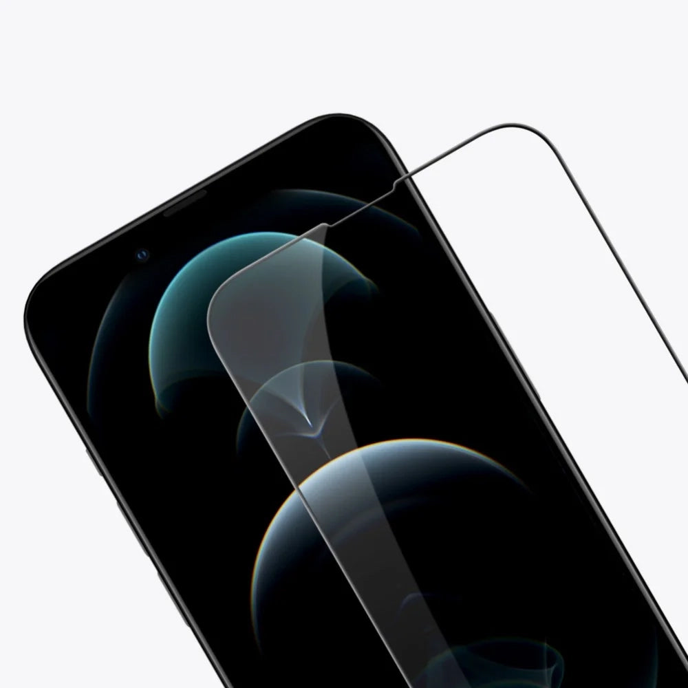 Nillkin CP+ Pro skjermbeskyttelse for Apple iPhone 17e / 16e / 14 / 13 Pro / 13, Herdet glass, Full lim, Svart