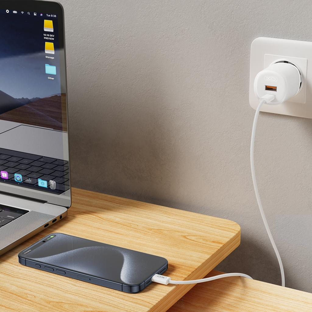 Nettlader med Lightning-kabel XO Design L151, 30W, 3A, 1 x USB-A - 1 x USB-C, Hvit