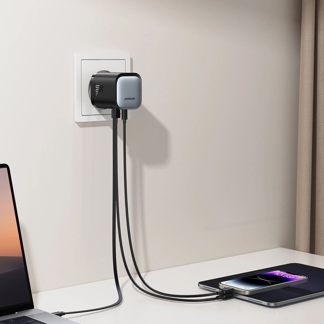 Joyroom JR-TCL02 USB-C nettverkslader med kabel, 65W, 3A, 1 x USB-A - 1 x USB-C, svart
