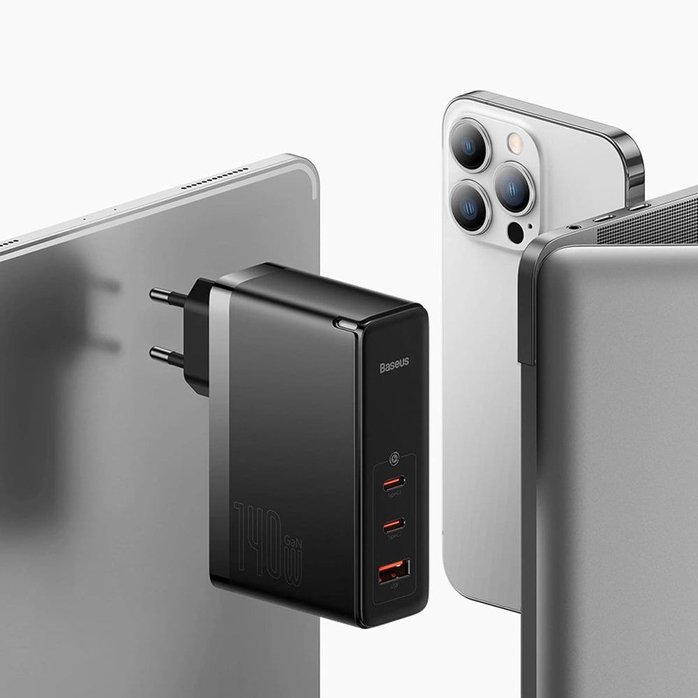 Nettlader med USB-C-kabel Baseus GaN5 Pro, 140W, 5A, 1 x USB-A - 2 x USB-C, Hvit CCGP100202