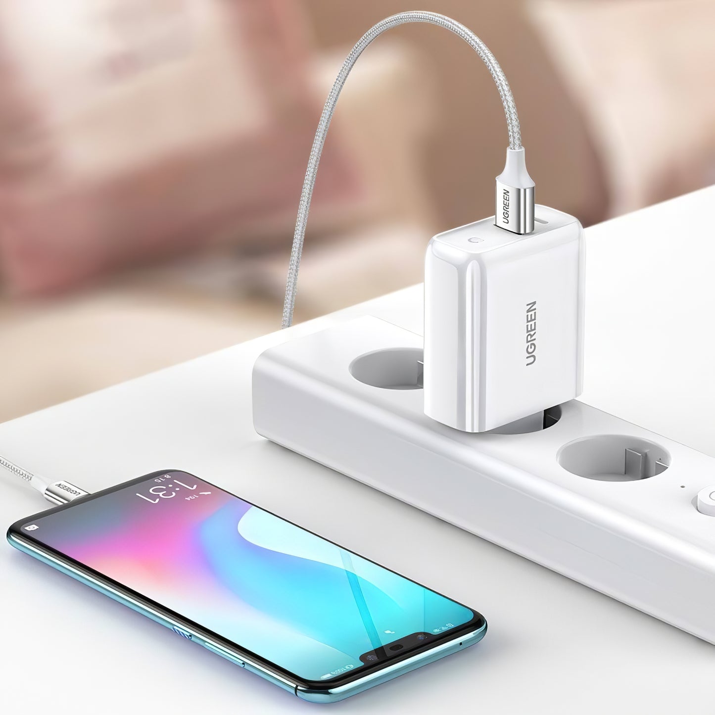 Nettverkslader UGREEN CD170, 36W, 3A, 1 x USB-A - 1 x USB-C, hvit