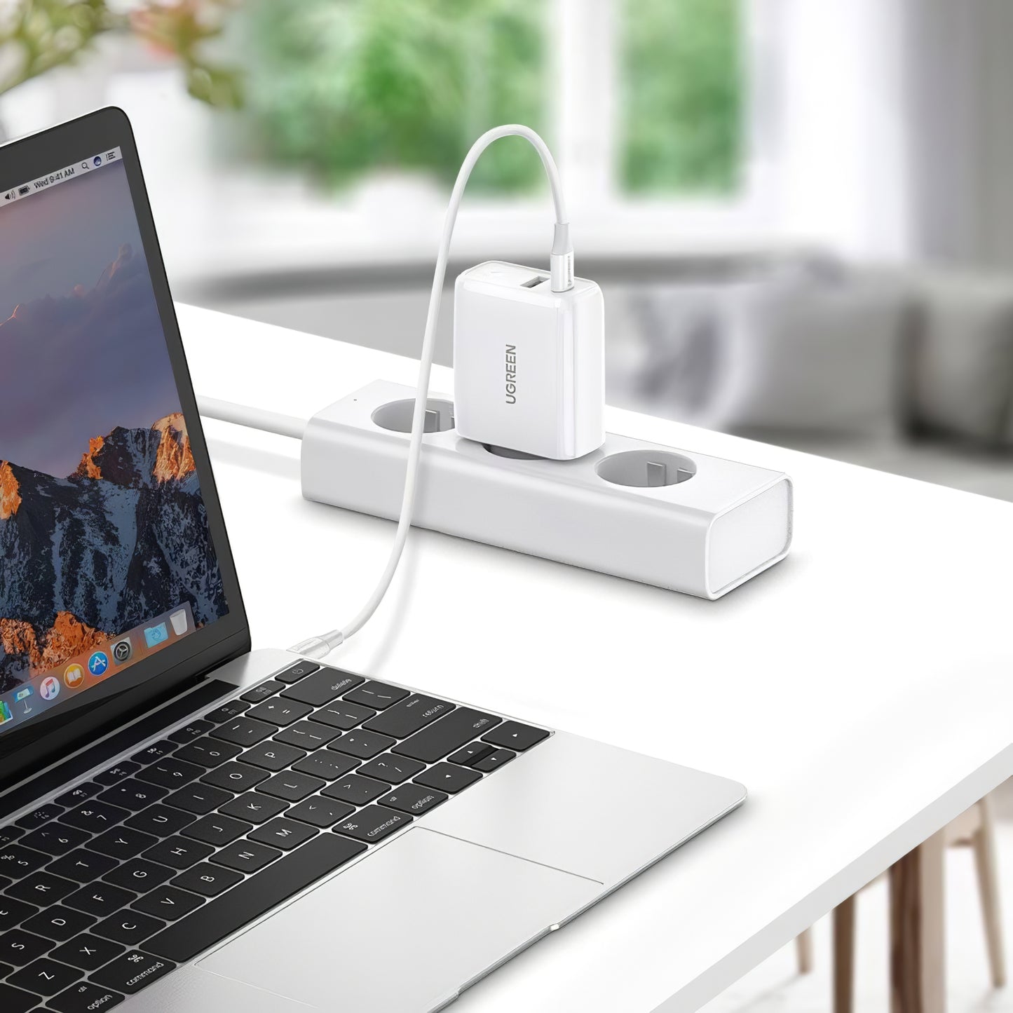 Nettverkslader UGREEN CD170, 36W, 3A, 1 x USB-A - 1 x USB-C, hvit