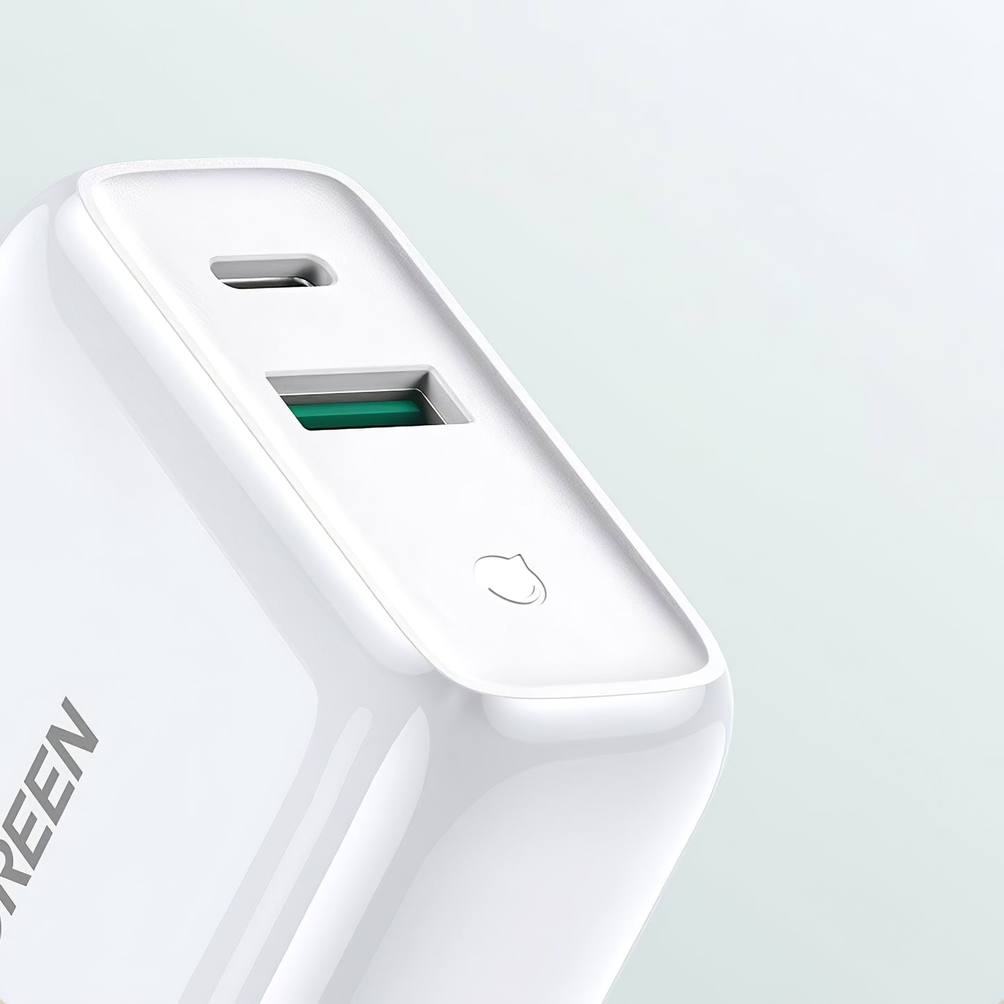 Nettverkslader UGREEN CD170, 36W, 3A, 1 x USB-A - 1 x USB-C, hvit