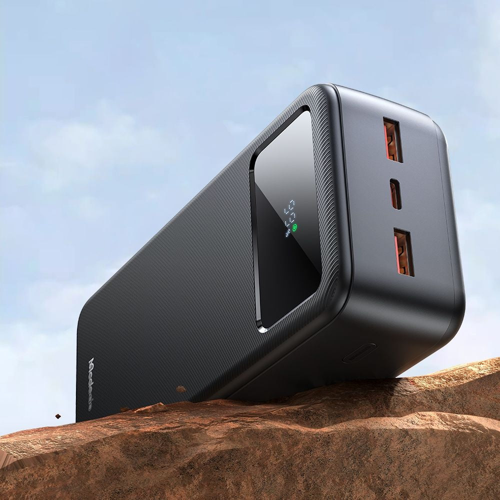 Ekstern batteri McDodo MC-4240, 30000mAh, 22.5W, QC + PD, 2 x USB-A - 1 x USB-C, Svart