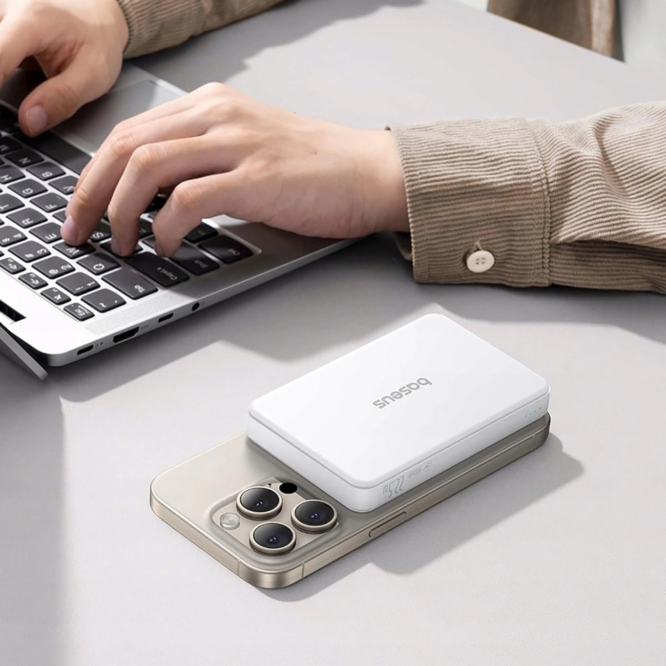 Ekstern trådløs batteri Baseus Airpow2 Qi2, 10000mAh, 22.5W, QC + PD + FQI, 1 x QI - 1 x USB-A - 1 x USB-C, Hvit P10080000213-00