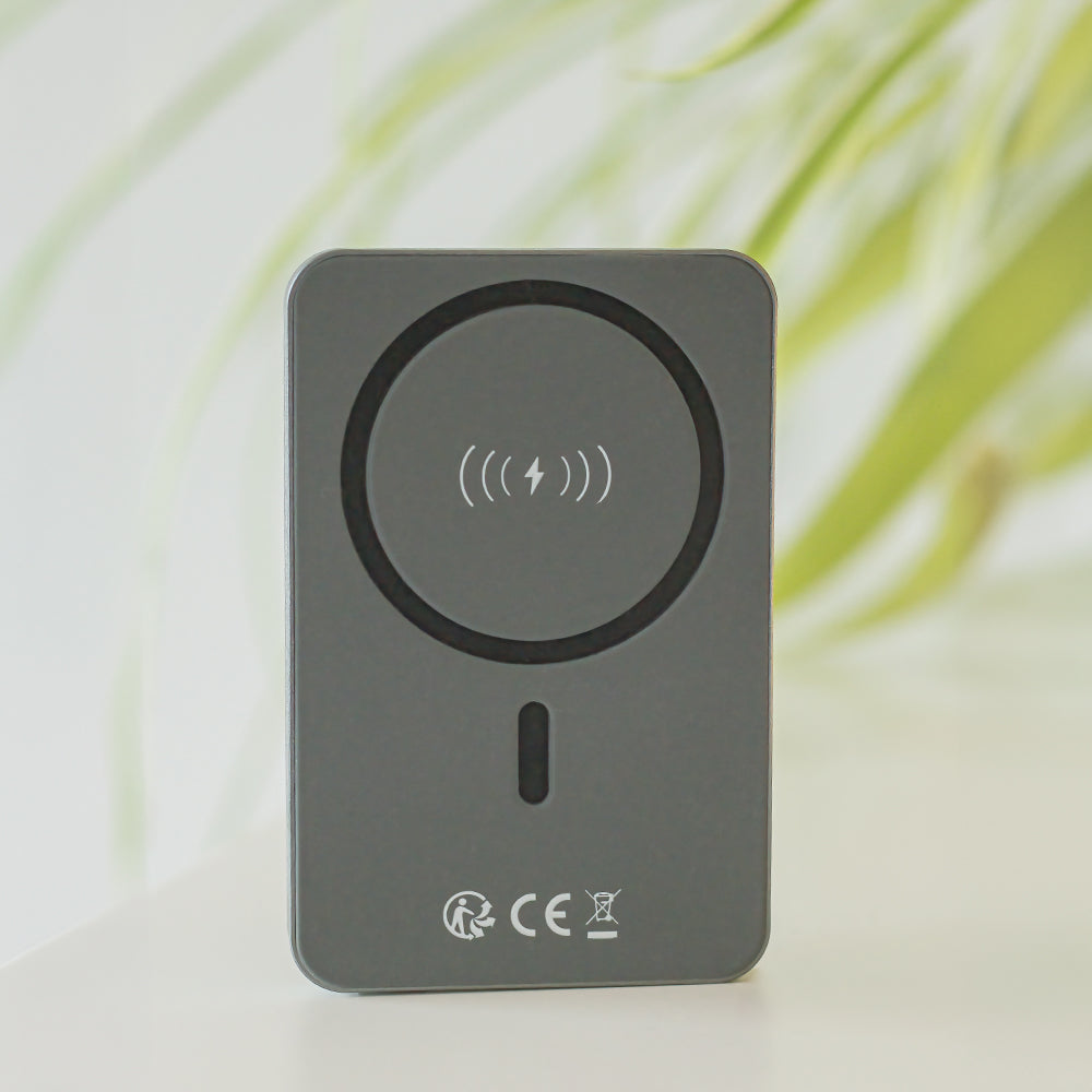 Ekstern trådløs batteri Forever MATB-200, 5000mAh, 20W, PD + FQI, 1 x QI - 1 x USB-C, Svart