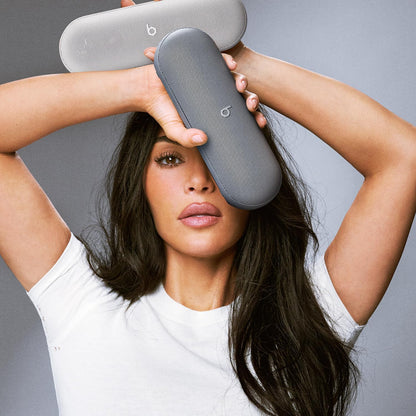 Bærbar Bluetooth-høyttaler Beats Pill Kim Kardashian Edition, Grå MAX24ZM/A