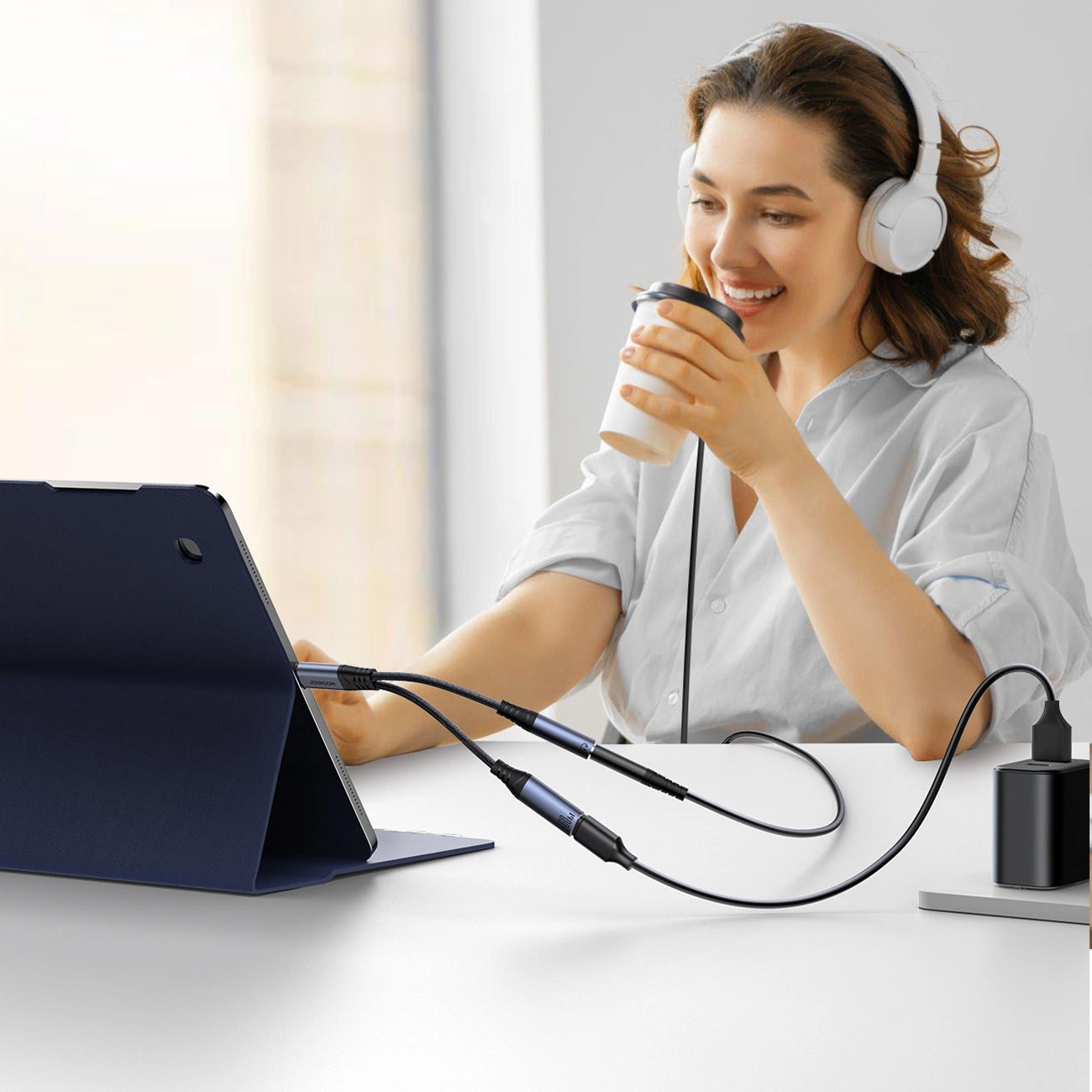 USB-C til 3,5 mm / USB-C Joyroom SY-C02 lydkabel, 0,14 m, Svart