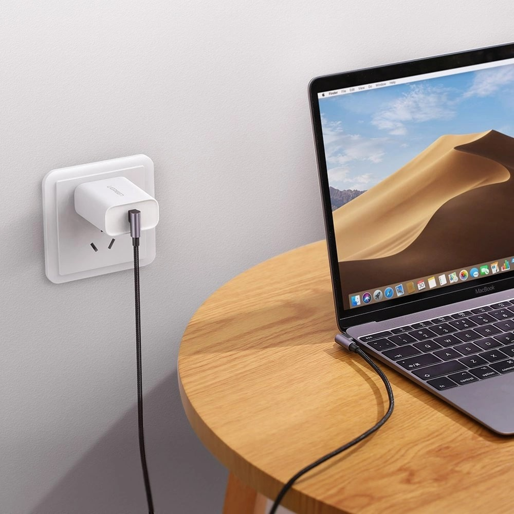 USB-C til USB-C data- og ladekabel UGREEN US323 Angled, 60W, 2m, Svart