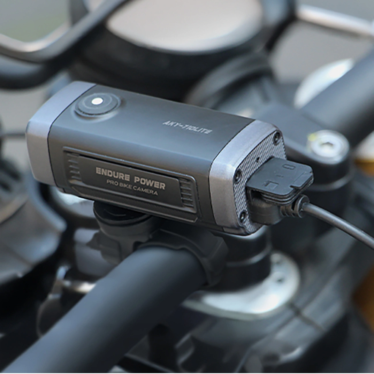 Akeeyo 710 Lite Sports Kamera for Sykkel / Motorsykkel, 2K, Wi-Fi, Svart