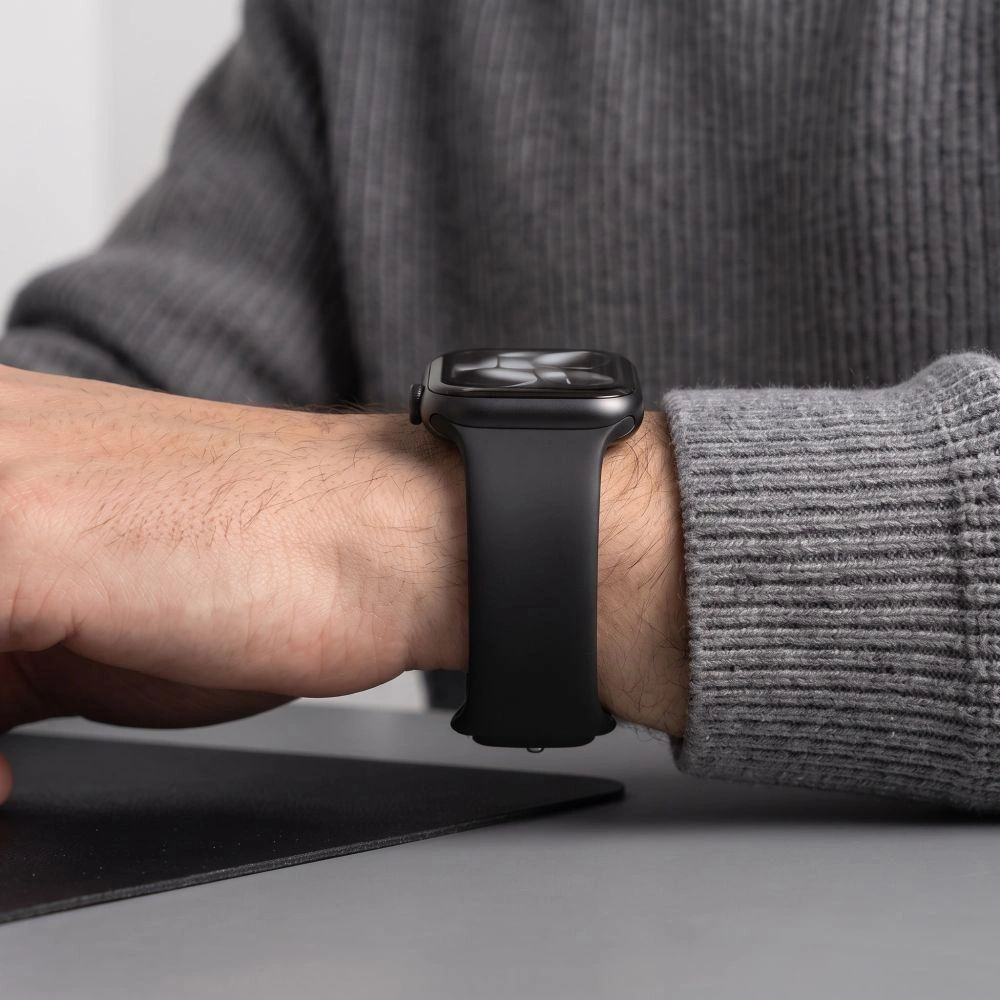 Tech-Protect silikonrem for Apple Watch 49mm / 46mm / 45mm / 44mm-serien, svart