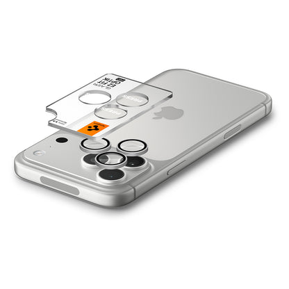 Bakre kameralinsebeskyttelse Spigen GlastR EZ FIT Optik Pro for Apple iPhone 18 Pro / 18 Pro Max, Herdet glass, Sett med 2 stk, Sølv AGL12046