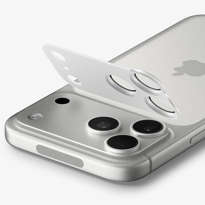 Bakre kameralinsebeskyttelse Spigen GlastR EZ FIT Optik Pro XL for Apple iPhone 18 Pro Max, Herdet glass, Sølv AGL12042