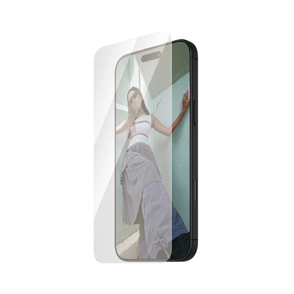 PanzerGlass Safe skjermbeskyttelsesfolie. Ultra-Wide Fit for Apple iPhone 16 Pro, Herdet glass, Full Glue