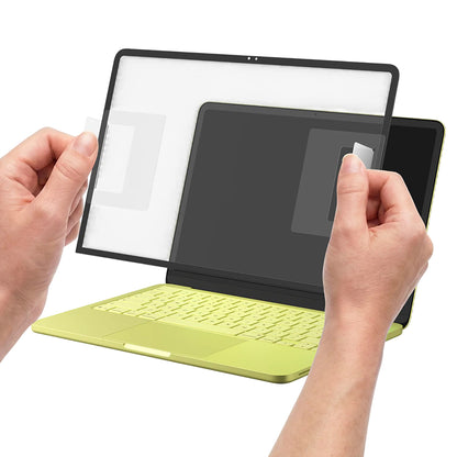 Spigen GlastR Slim Skjermbeskyttelsesfilm for Apple MacBook Neo 13 tommer, Herdet Glass, Svart AGL11669
