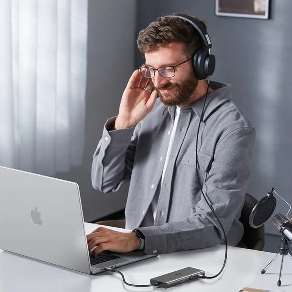 Hub USB-C UGREEN CM639 (45520), 2 x USB-A 3.2 - 3 x USB-C - 1 x HDMI - 1 x VGA - 1 x Jack 3.5mm - 1 x RJ45 - 1 x SD - 1 x microSD, Grå