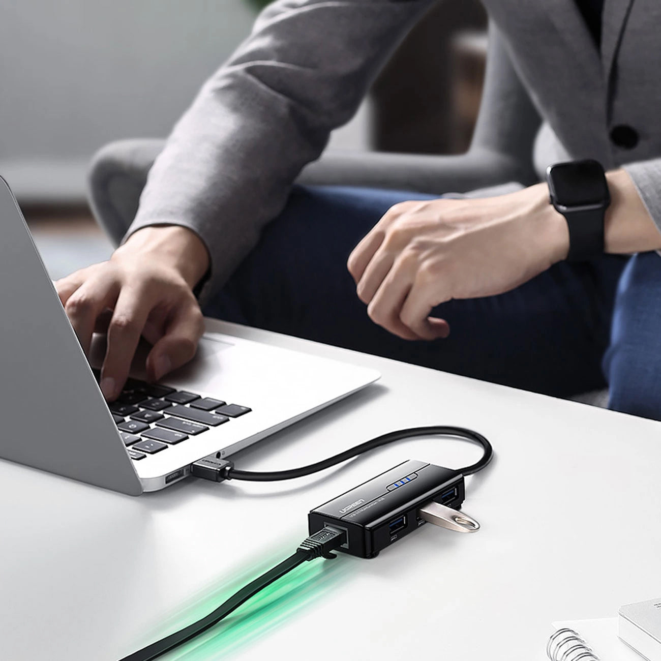 USB-hub UGREEN 20265, 3 x USB-A 3.0 - 1 x RJ45, svart 