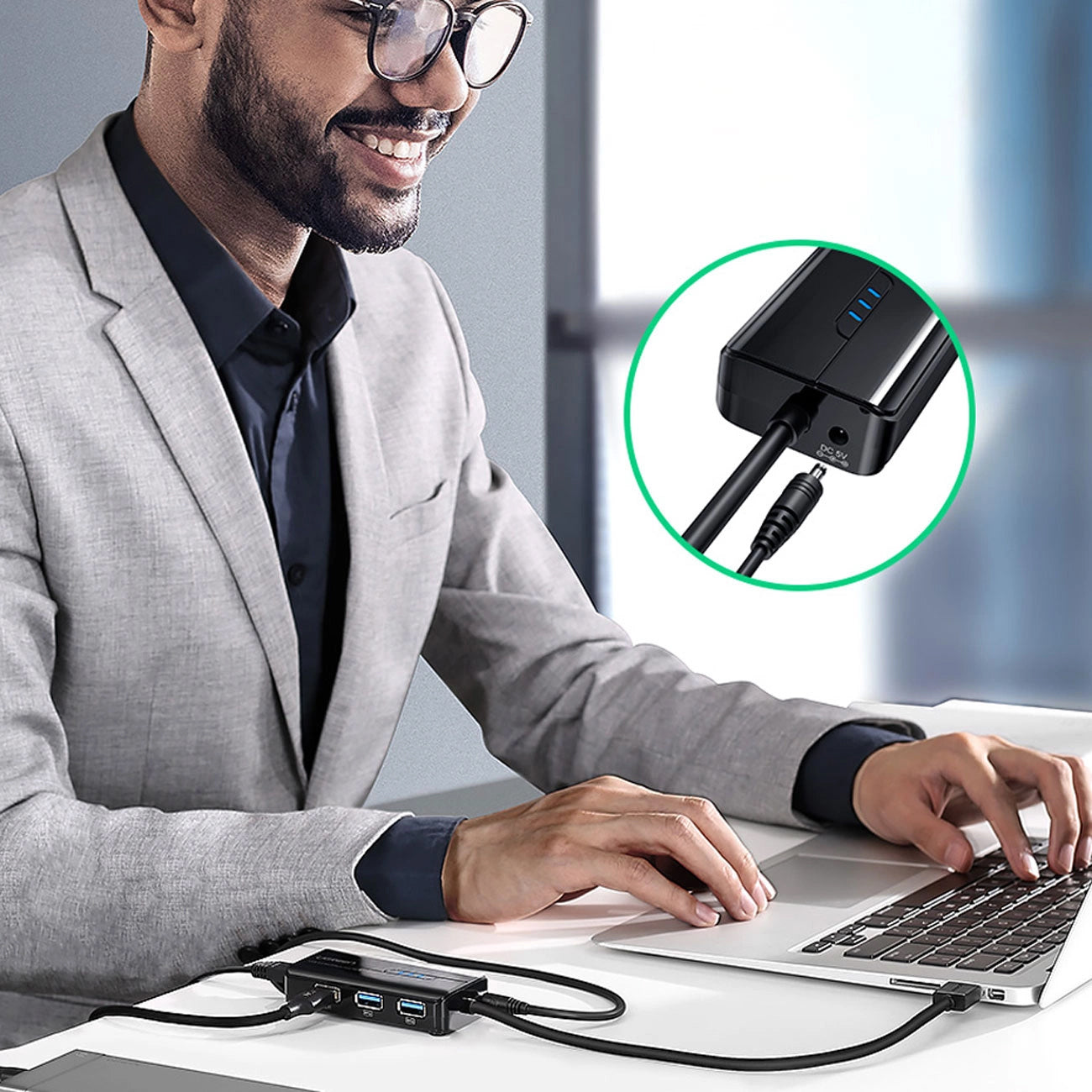 USB-hub UGREEN 20265, 3 x USB-A 3.0 - 1 x RJ45, svart 