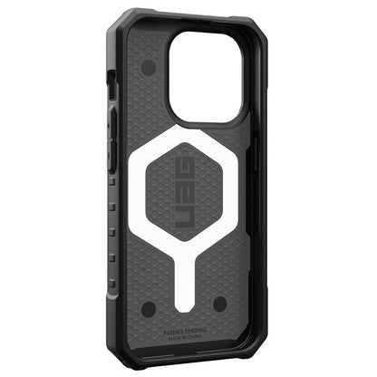 MagSafe-deksel for Apple iPhone 15 Pro, Urban Armor Gear, Pathfinder, Sølv