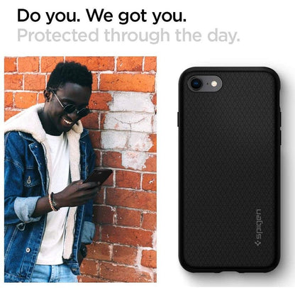 Deksel for Apple iPhone SE (2022) / SE (2020) / 8 / 7, Spigen, Liquid Air, Svart 042CS20511