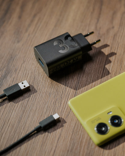 Nettlader med USB-C-kabel fra Motorola, 33W, 3A, 1 x USB-A, Svart PG38C06448