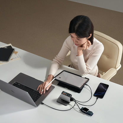 Nettlader med USB-C-kabel Cuktech AD1204U Display, 120W, 6A, 1 x USB-A - 2 x USB-C, Sølv