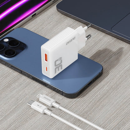 Nettverkslader med lynkabel Dudao A30EUL, 30 W, 3 A, 1 x USB-A - 1 x USB-C, hvit 