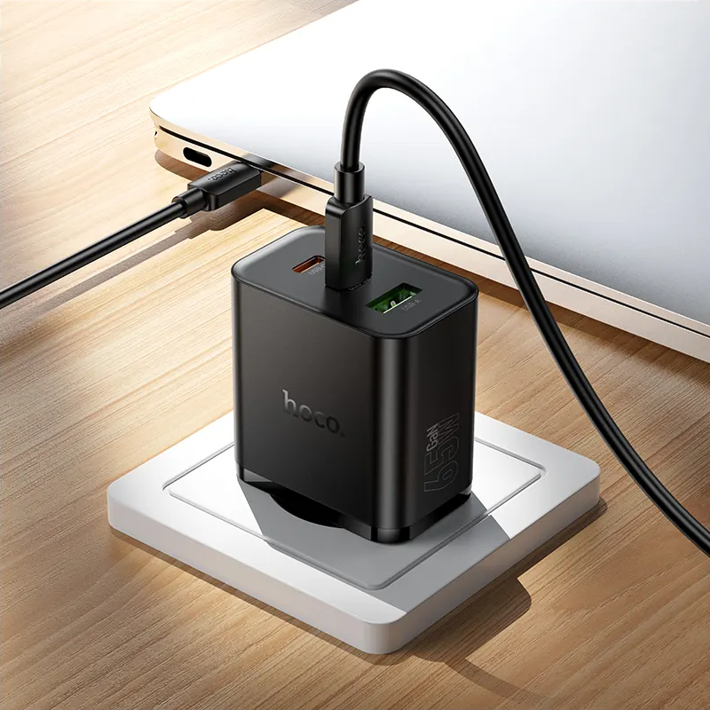 Nettlader HOCO N75, 65W, 3A, 1 x USB-A - 2 x USB-C, Svart