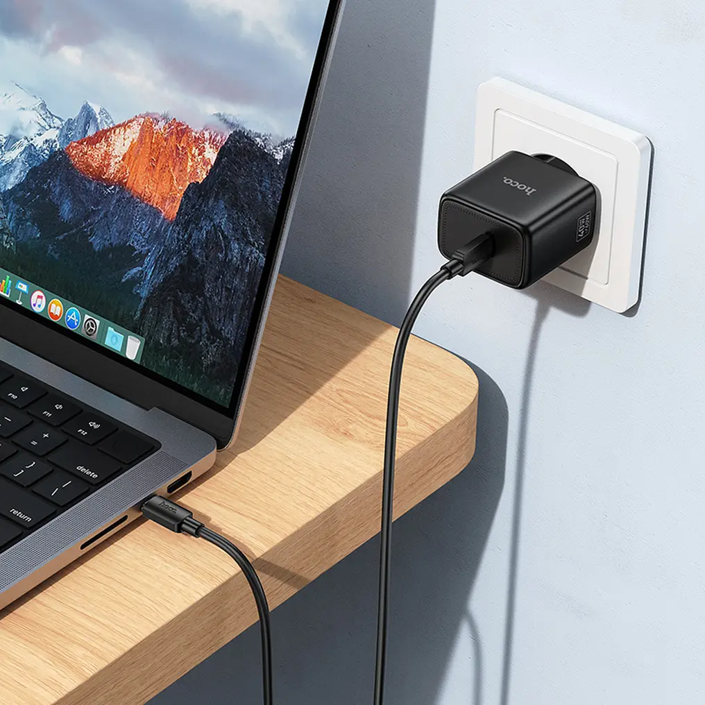 HOCO N83 Nettlader, 40W, 3A, 1 x USB-C, Svart
