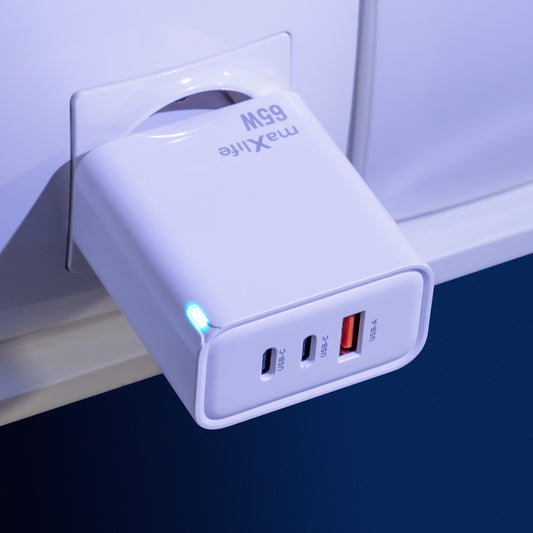 MaXlife MXTC-09-65ACC Nettlader, 65W, 3.25A, 1 x USB-A - 2 x USB-C, Hvit