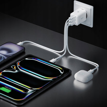 Spigen EE473EU Essential Nettlader, 47W, 3A, 1 x USB-A - 2 x USB-C, Hvit ACH09464