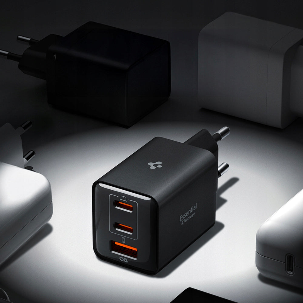 Spigen EE473EU Essential Nettlader, 47W, 3A, 1 x USB-A - 2 x USB-C, Svart ACH09465