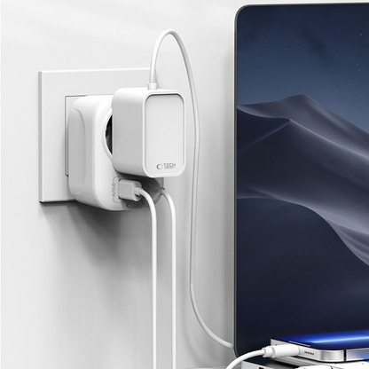 Tech-Protect TA100 Travel US nettverkslader, 20W, 3A, 1 x Schuko - 1 x USB-A - 1 x USB-C, Hvit