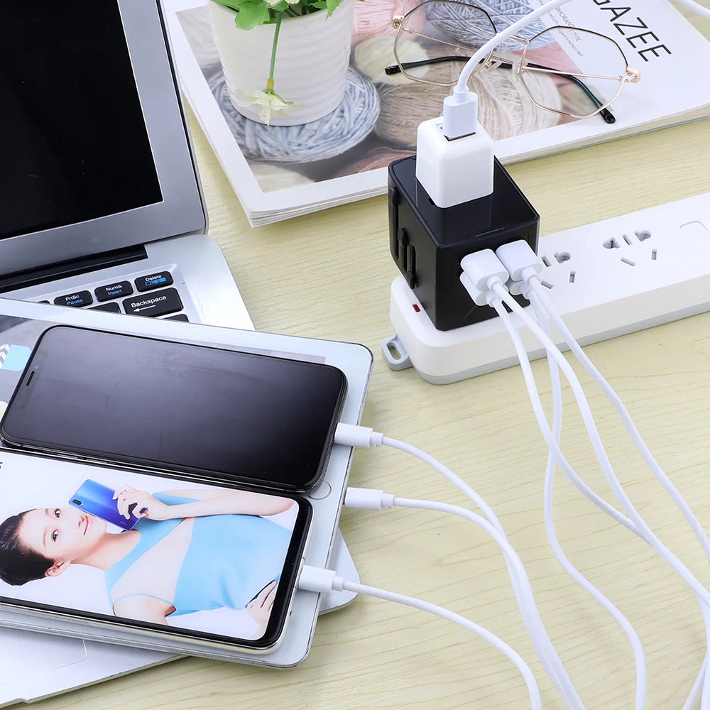 Nettlader Techsuit HHT520 Travel, 15W, 3A, 3 x USB-A - 1 x USB-C, Svart