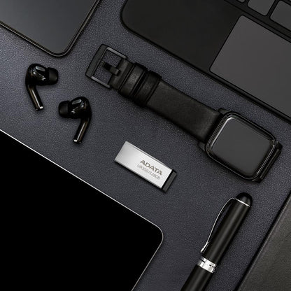 Ekstern USB-A 3.2-minne Adata UR350, 32 GB UR350-32G-RSR/BK