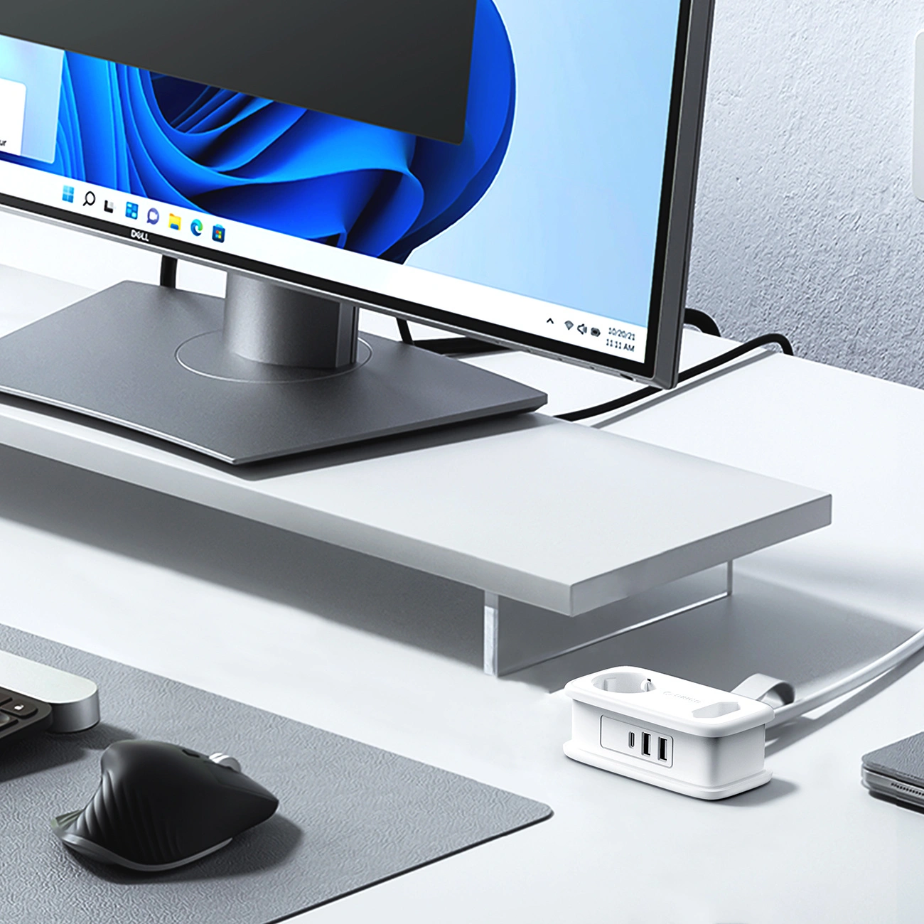 Orico APP forlengelseskabel, 1 x Schuko - 1 x Stikkontakt - 2 x USB-A - 1 x USB-C, Hvit Grå