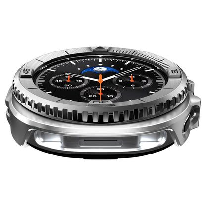 Spigen Tune Pro Pilot Beskyttelsesramme for Samsung Galaxy Watch8 Classic, Sølv