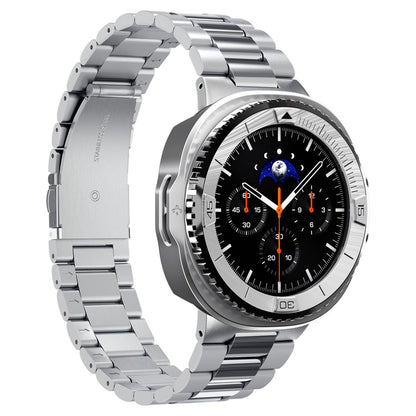 Spigen Tune Pro Pilot Beskyttelsesramme for Samsung Galaxy Watch8 Classic, Sølv